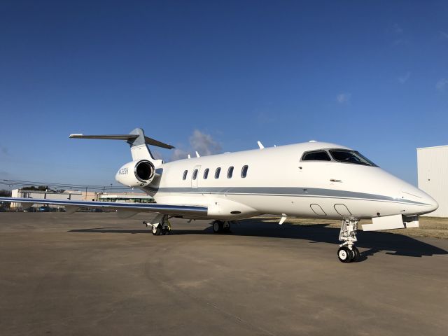 N432GH — - Beautiful 2013 Challenger 300