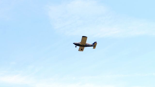 Piper Cherokee (N1168X)