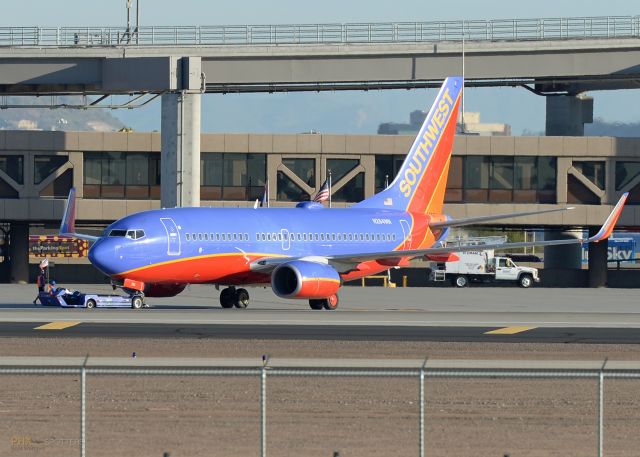 Boeing 737-700 (N284WN)