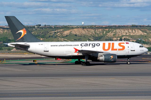 Airbus A310 (TC-VEL)