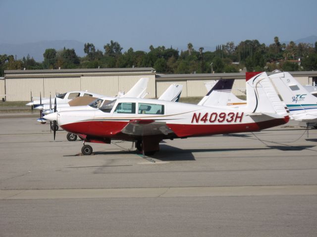 Mooney M-20 (N4093H) - Parked at Fullerton