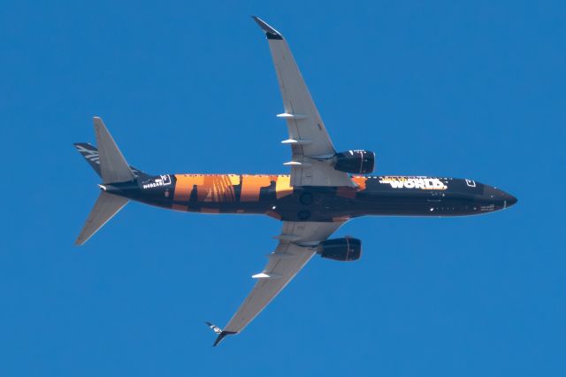 Boeing 737-900 (N492AS)