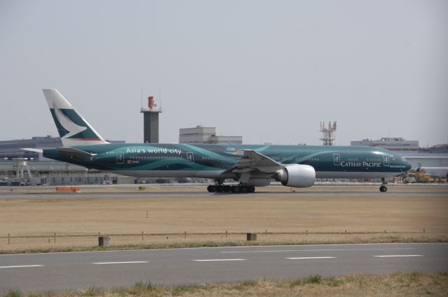 BOEING 777-300 (B-KPF) - Departure at Narita Intl Airport 16R on 2009/3/21 Asia World City c/s