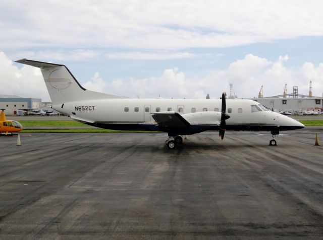 Embraer EMB-120 Brasilia (N652CT)