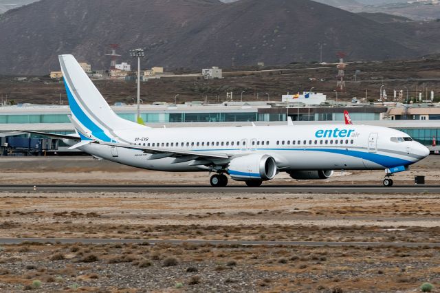 Boeing 737 MAX 8 (SP-EXB)