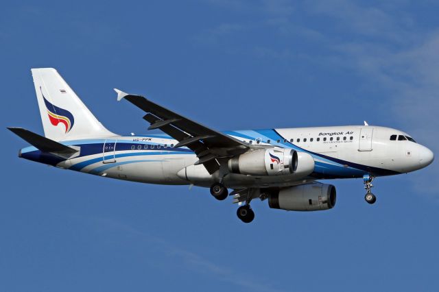 Airbus A319 (HS-PPM)