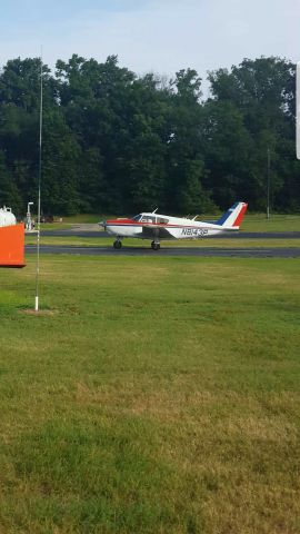 Piper PA-24 Comanche (N8143P)