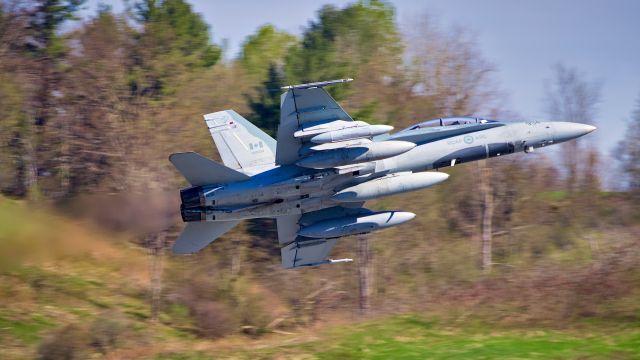 McDonnell Douglas FA-18 Hornet (18-8934) - Very low, high speed afterburner pass and left break.