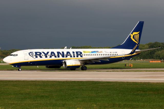 Boeing 737-800 (EI-EMF)