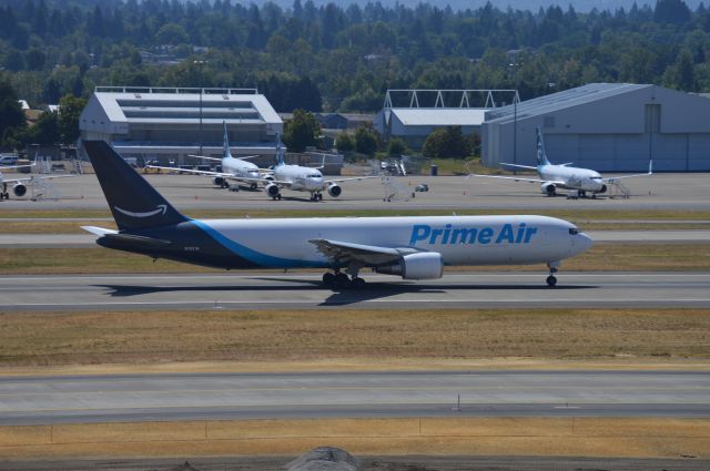 BOEING 767-300 (N1321A) - GTI3731 departing on 28L for Wilmington Air Park (KILN/ILN) on a run for Amazon.