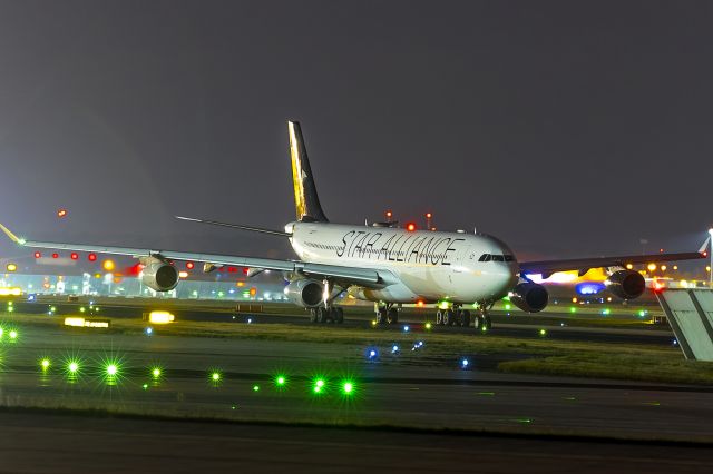 Airbus A340-300 (D-AIGW)