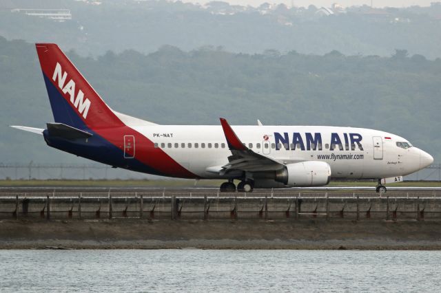 Boeing 737-500 (PK-NAT)