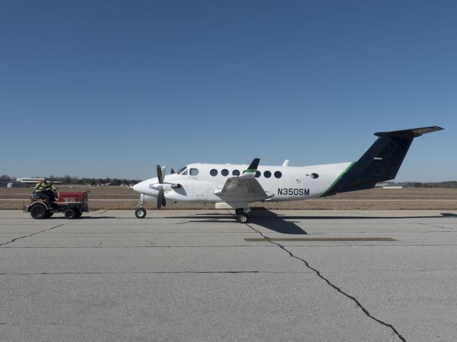 Beechcraft Super King Air 300 (N350SM) - 8 FEB 2018