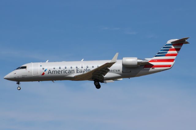 Canadair Regional Jet CRJ-200 (N447AW) - Coming in from Philadelphia.