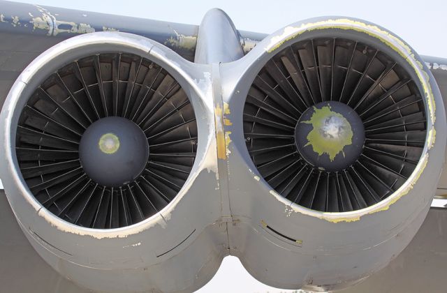 — — - Pratt & Whitney JT3D  Most JT3D engines still in service today are used on military aircraft, where the engine is referred to by its USAF designation of TF33.