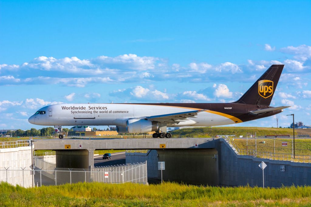 Boeing 757-200 (N465UP)