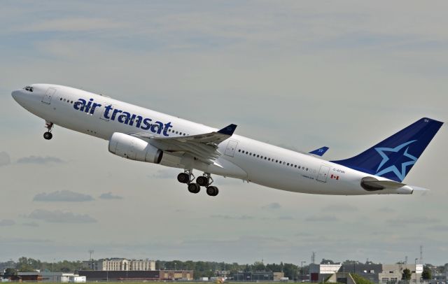 Airbus A330-300 (C-GTSN)