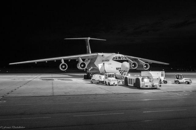 Ilyushin Il-76 (EZ-F427)