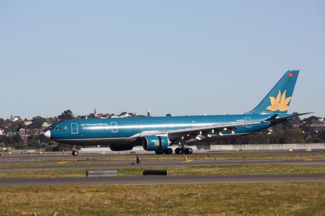 Airbus A330-300 (ANA374)