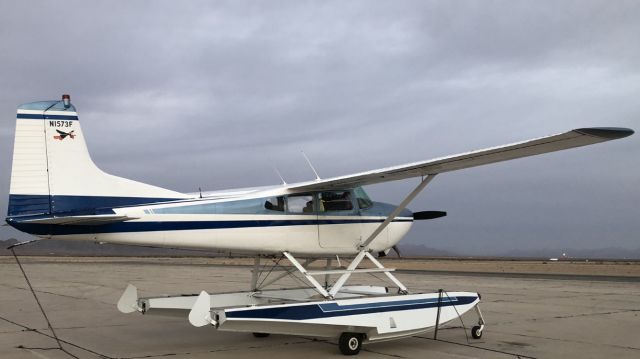 Cessna Skywagon (N1573F)