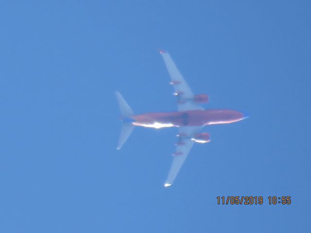 Boeing 737-700 (N789SW)