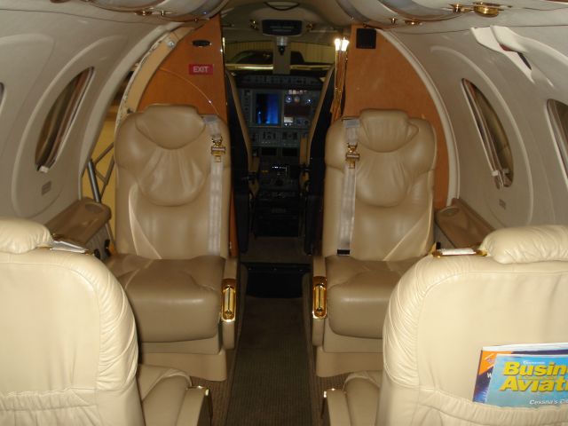 Beechcraft Premier 1 (N323CM)