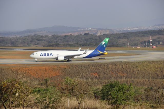 BOEING 767-300 (PR-ABD)