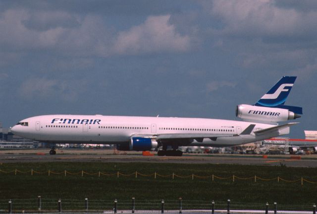 Boeing MD-11 (OH-LGA) - Departure at Narita Intl Airport Rwy34L on 2001/09/05