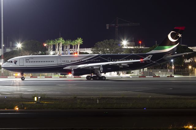 Airbus A340-200 (5A-ONE)