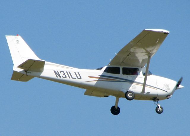 Cessna Cutlass RG (N31LU) - At Shreveport Regional.