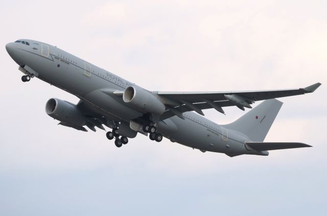Airbus A330-200 (ZZ-333)