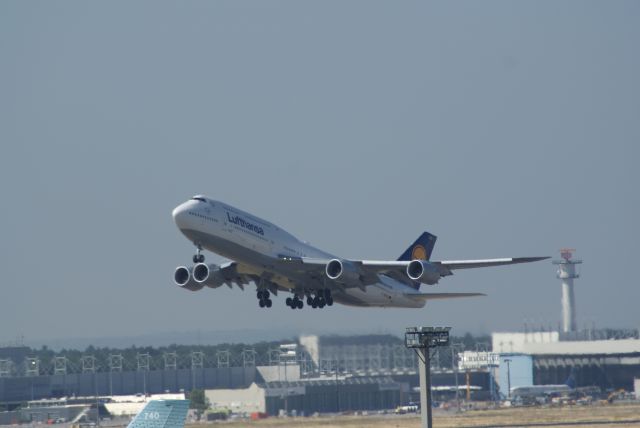 BOEING 747-8 (D-ABYH)