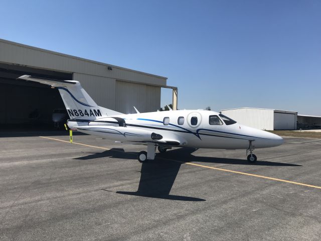 Eclipse 500 (N884AM)