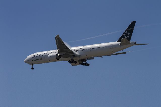 Boeing 747-400 (B-16701)