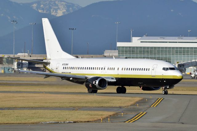 BOEING 737-400 (N753MA)
