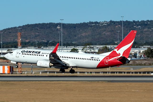 Boeing 737-800 (VH-VXF) - Boeing 737-838 cn 29553-1098. Qantas VH-VXF Sunshinecoast rwy 03 arr YPPH 23 March 2024