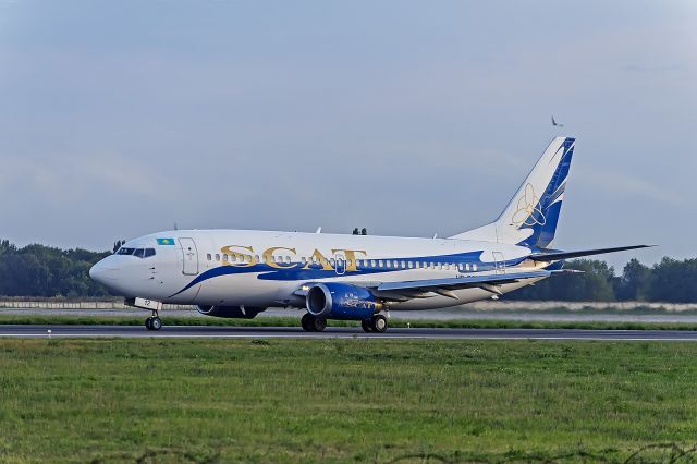 BOEING 737-300 (UPB3712) - 737-35B SCAT Air