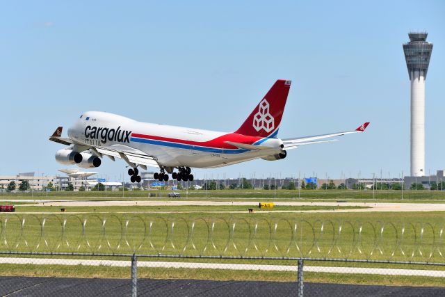 Boeing 747-400 (LX-YCV) - 5-L