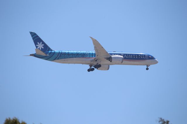 Boeing 787-9 Dreamliner (F-ONUI)