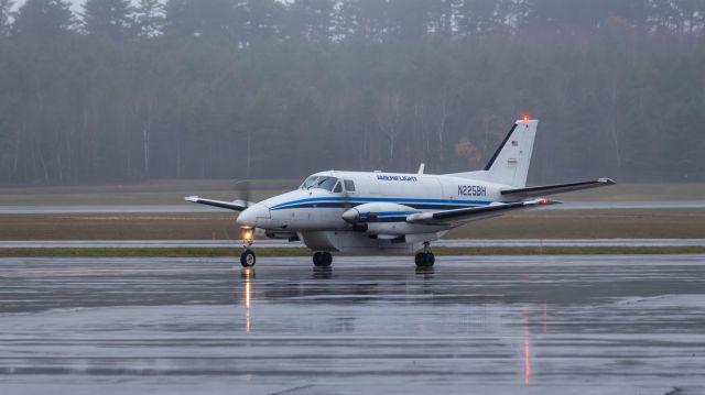 Beechcraft Airliner (N225BH)