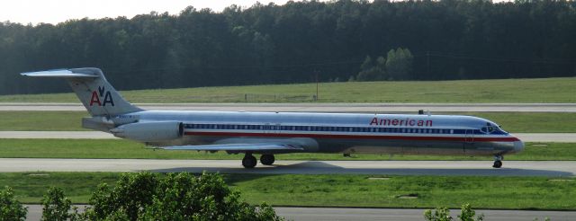 McDonnell Douglas MD-83 (N961TW) - Mad Dog off to ORD, the last consistent MD-80 route at RDU.  Wildfires made for a pretty hazy day.