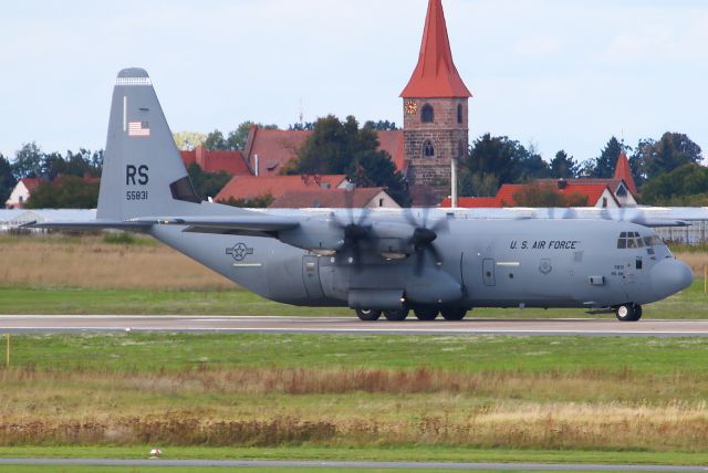 Lockheed C-130 Hercules (15-5831)