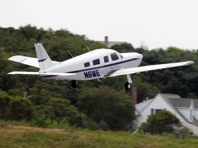 Beechcraft Baron (58) (N6WE)