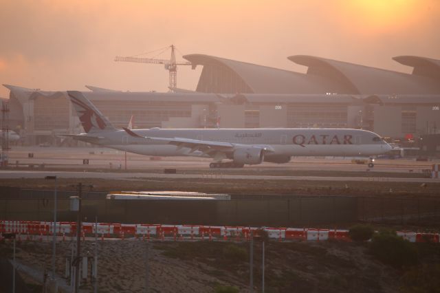 Airbus A350-1000 (A7-ANJ)