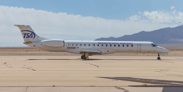 Embraer ERJ-145 (N846HK)