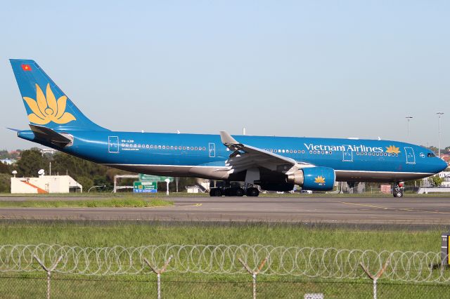 Airbus A330-200 (VN-A381)