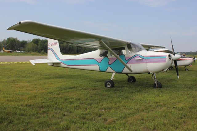 Cessna Skyhawk (C-FRHX) - Cessna 172 C-FRHX Aéroport de Lachute CSE4 QC.25-08-2018