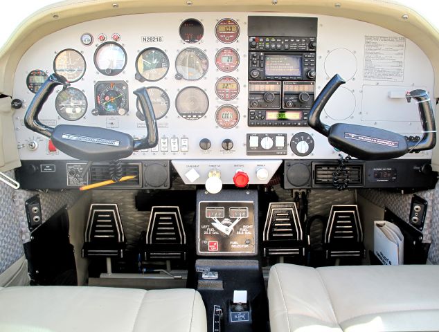 Grumman AA-5 Tiger (N28218)
