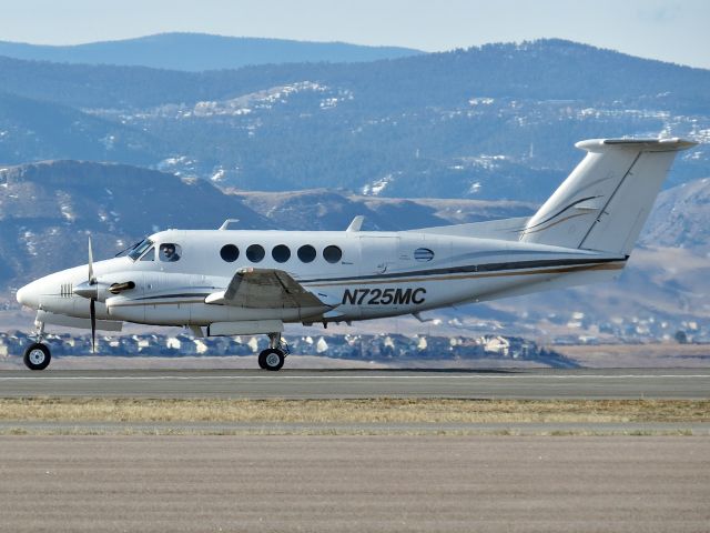 Beechcraft Super King Air 200 (N725MC)