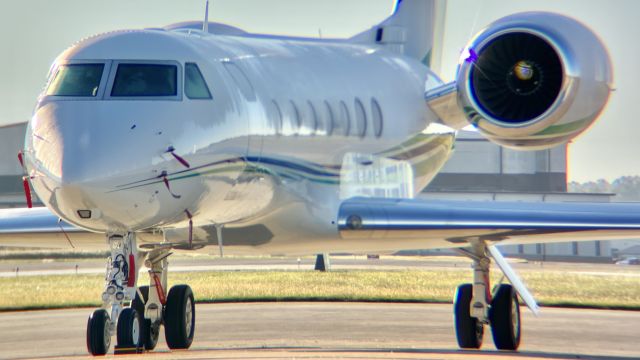 Gulfstream Aerospace Gulfstream V (N895DA) - Darling Ingredients Inc.’s G550 in the morning light at KHUF. br /br /This aircraft is a 2013 Gulfstream G550 (GV-SP), SN 5440, owned by Darling Ingredients Inc. 9/29/22. 